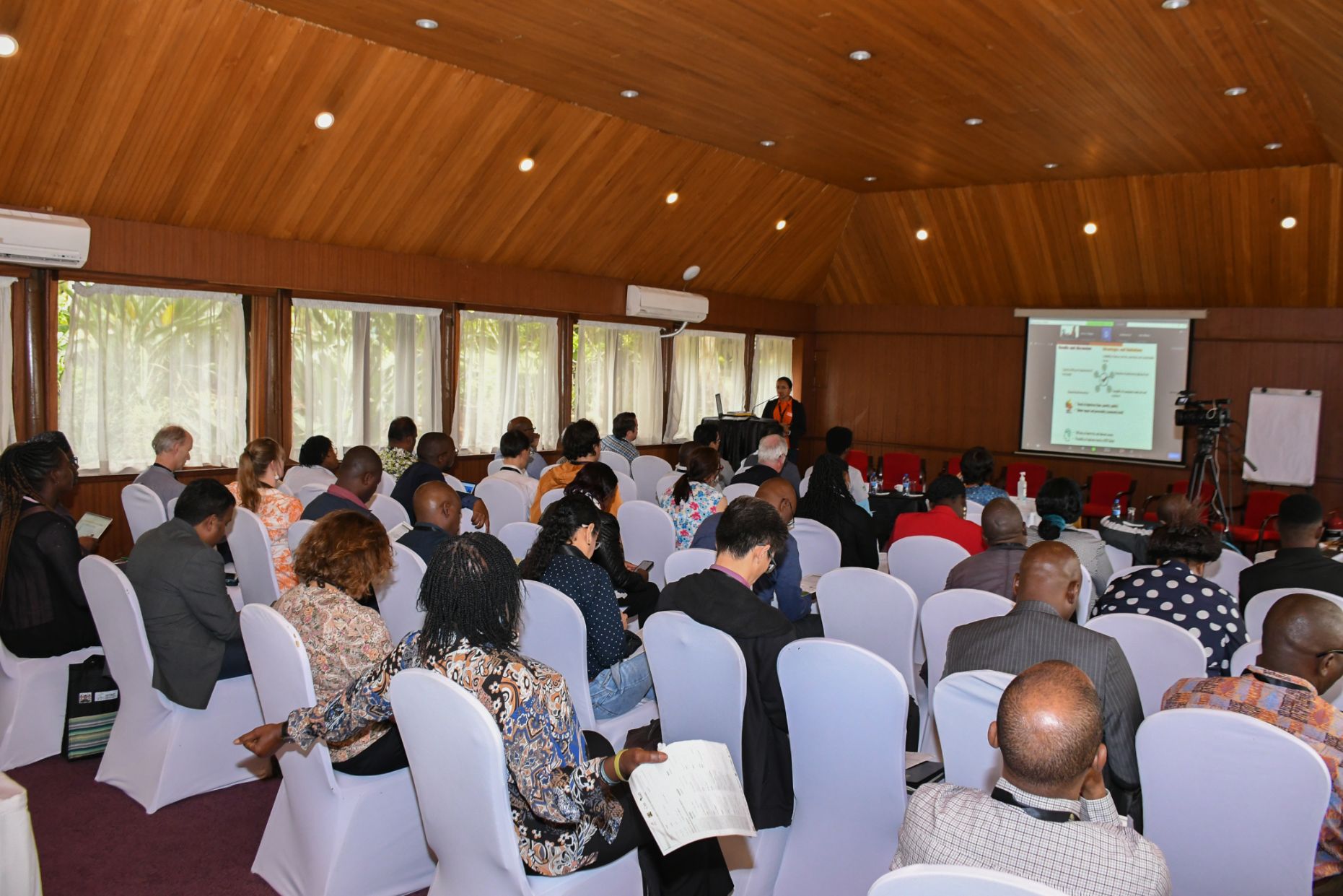 https://istrc.aatf-africa.org/wp-content/uploads/2022/12/UAP_7966.jpg